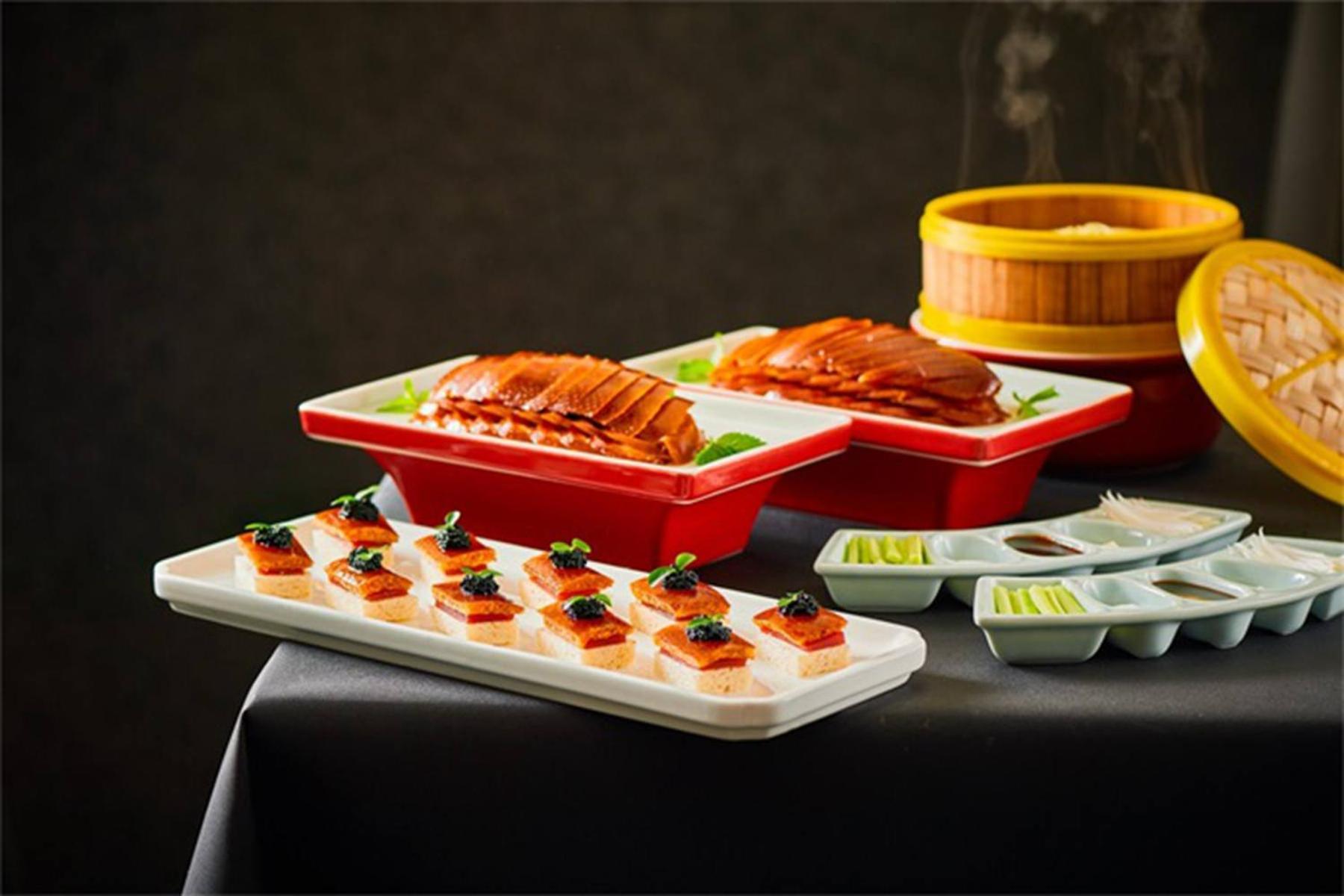 East Sacred Hotel--Very Near Beijing Tiananmen Square ,The Forbidden City,The Temple Of Heaven ,3 Minutes' Walk To Wangfujing Subway ,Located In The Center Of Beijing, Many Shopping Malls Around,Newly Renovated Hotel-Able To Receive Foreign Guests Pequim Exterior foto A selection of dim sum