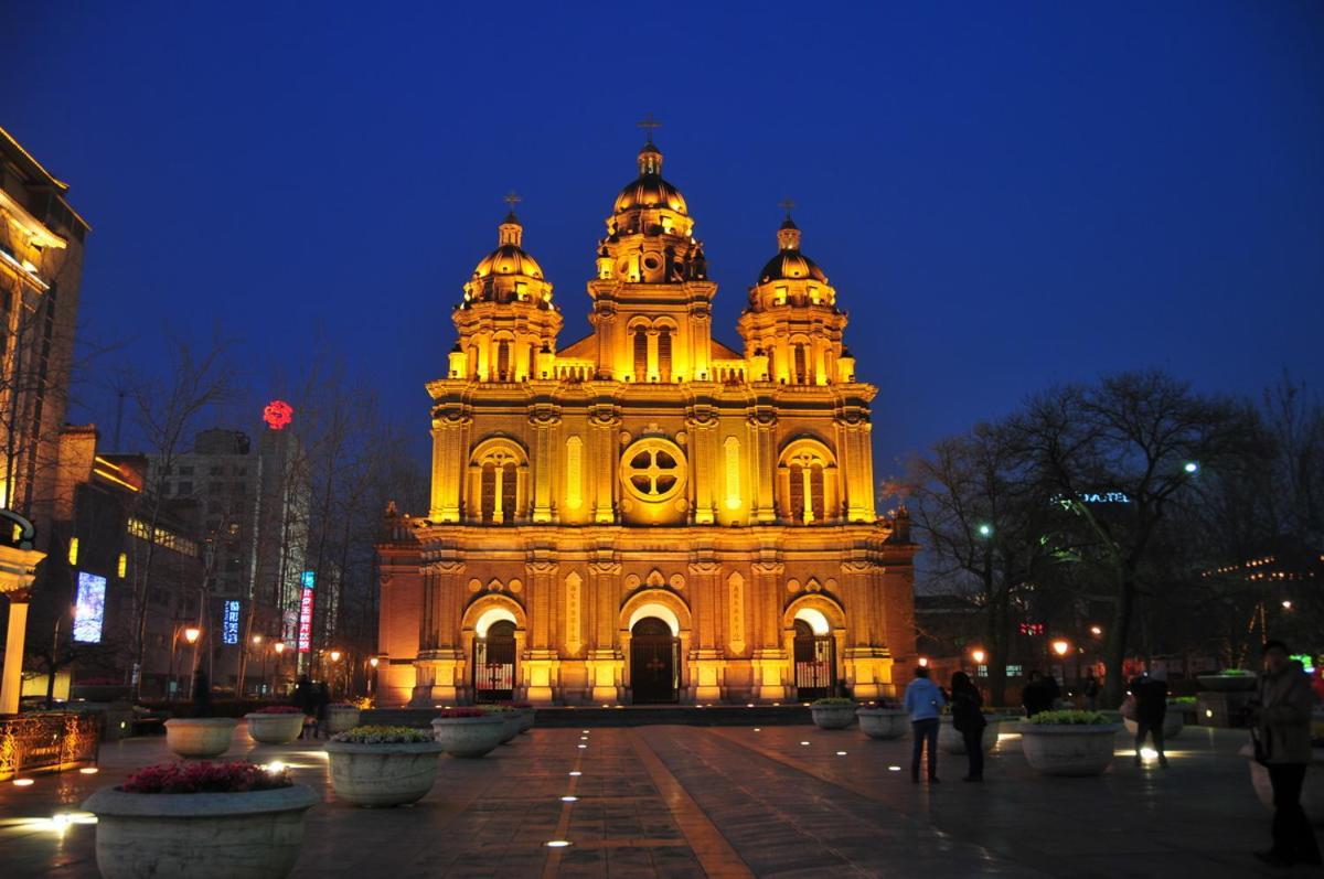 East Sacred Hotel--Very Near Beijing Tiananmen Square ,The Forbidden City,The Temple Of Heaven ,3 Minutes' Walk To Wangfujing Subway ,Located In The Center Of Beijing, Many Shopping Malls Around,Newly Renovated Hotel-Able To Receive Foreign Guests Pequim Exterior foto The Cathedral of the Immaculate Conception in Xi'an
